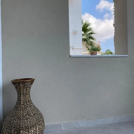 Appartement Beautiful House In Front Of The Sea à Gazi Extérieur photo