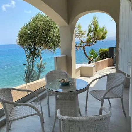 Appartement Beautiful House In Front Of The Sea à Gazi Extérieur photo