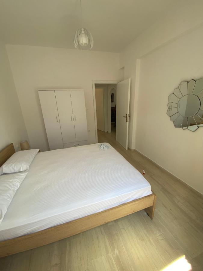 Beautiful House In Front Of The Sea Apartamento Gazi